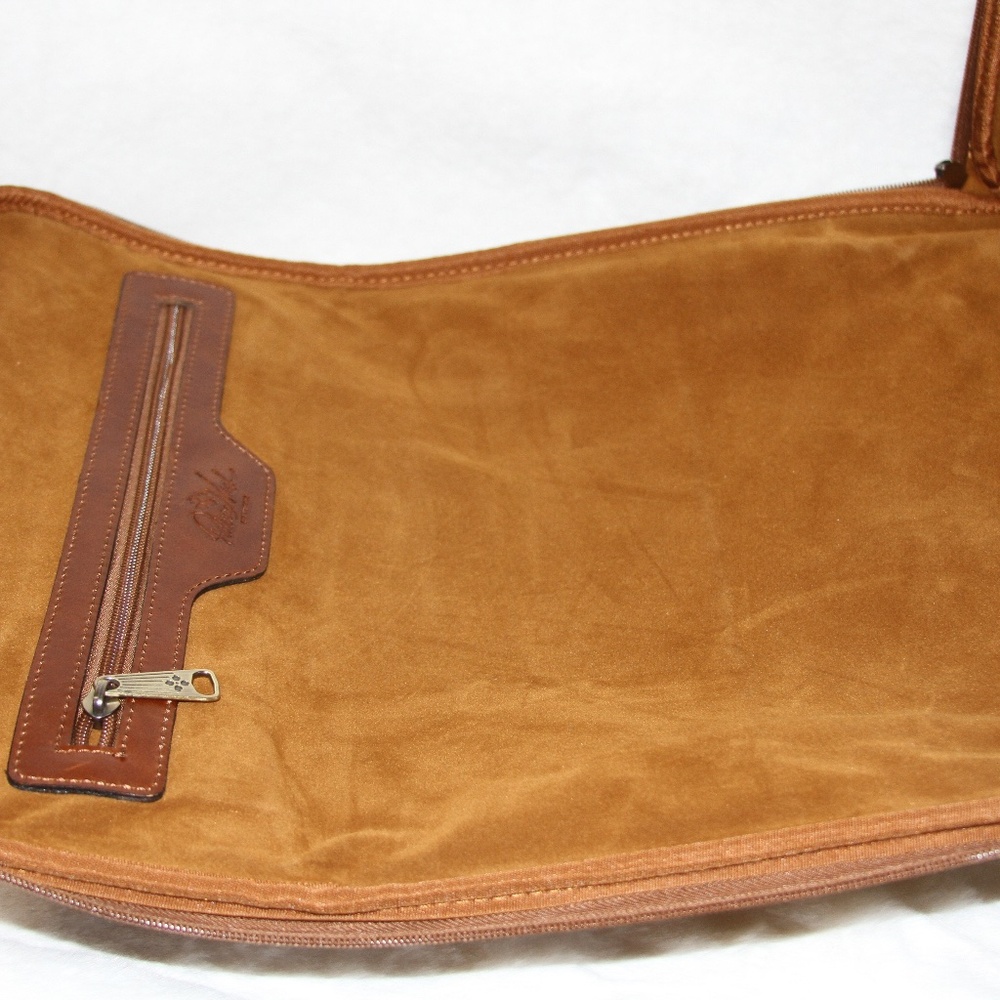 Patricia Nash Vitalia Underseater Trolley Luggage Suitcase Western Lace Rose NWT - Picture 7 of 7